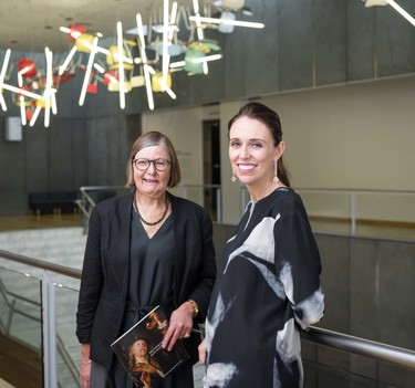 Jenny Harper with Prime Minister Jacinda Ardern at the Gallery in February 2018.