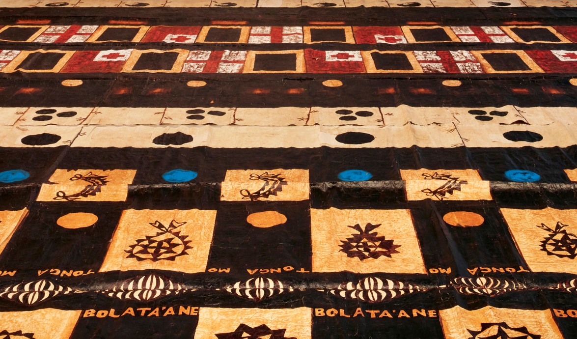 Kulimoe'anga Stone Maka Kuini Haati 2 (Two Queen Heart) and Toga mo Bolata’ane (Tonga and Britain) (detail) 2008–10. Oil, clay, dye on tapa cloth. Installation view, 22nd Biennale of Sydney (2020): NIRIN, Museum of Contemporary Art Australia, Sydney. Courtesy the artist and Museum of Contemporary Art Australia. Photo: Zan Wimberley