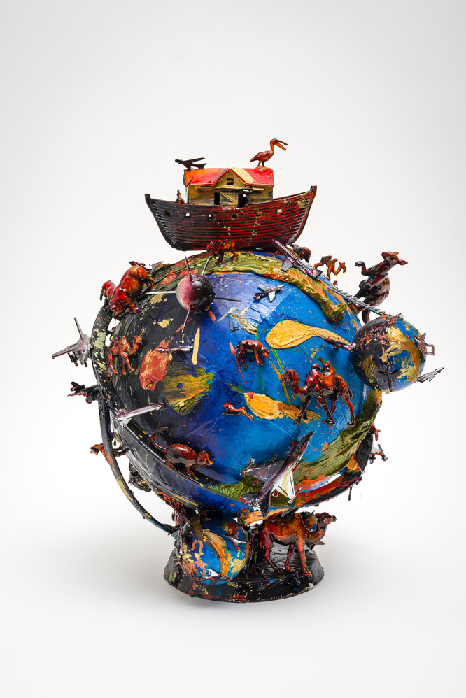 Geoff Dixon Blue globe / Big ark 1998. Mixed media. Collection of Christchurch Art Gallery Te Puna o Waiwhetū, purchased 1999. Reproduced courtesy the artist