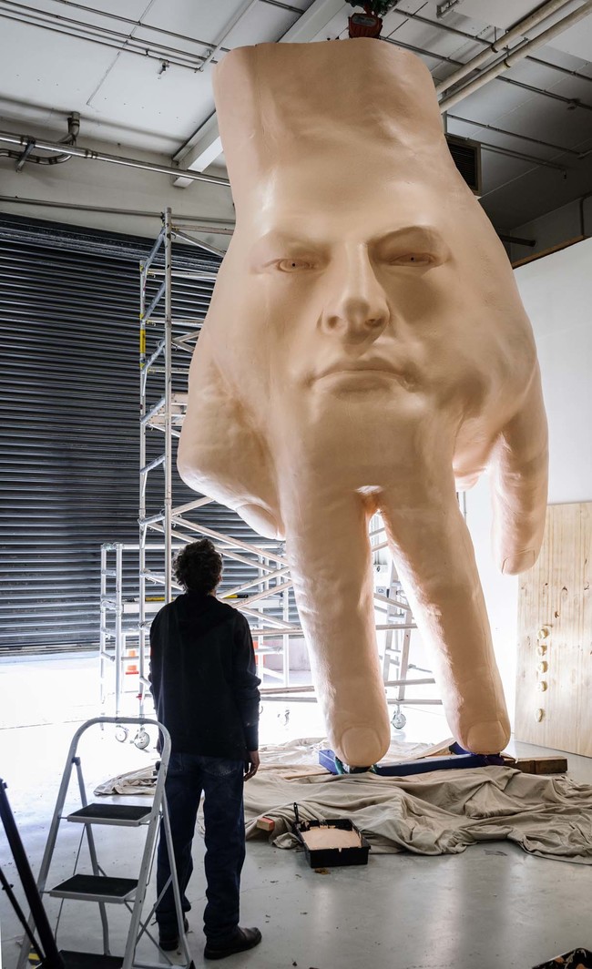 Construction of Ronnie van Hout’s Quasi (2016). Steel, polystyrene and resin. Commissioned by Christchurch Art Gallery Te Puna o Waiwhetū. Courtesy of the artist