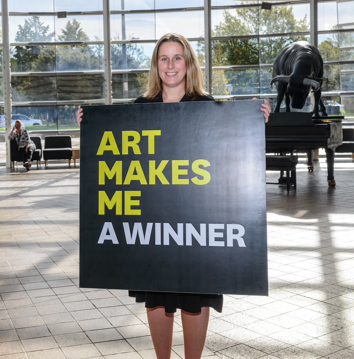 Art Makes Me... A Winner!