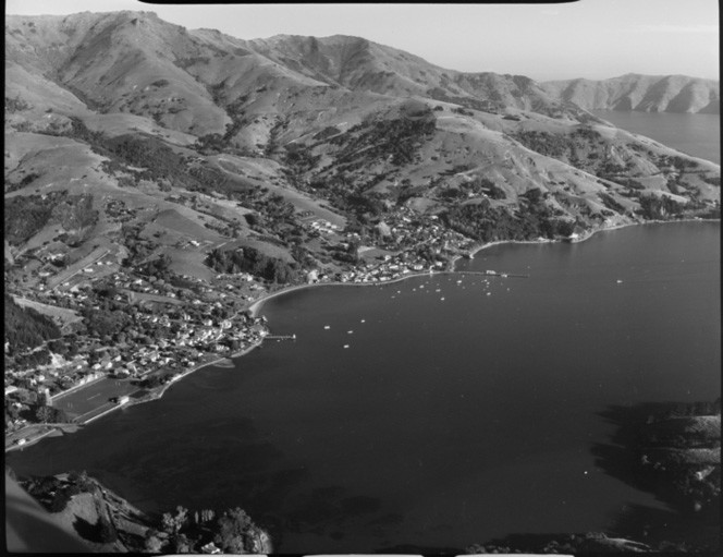 Akaroa. Whites Aviation Ltd :Photographs. Ref: WA-24392-F. Alexander Turnbull Library, Wellington, New Zealand.http://natlib.govt.nz/records/22328245