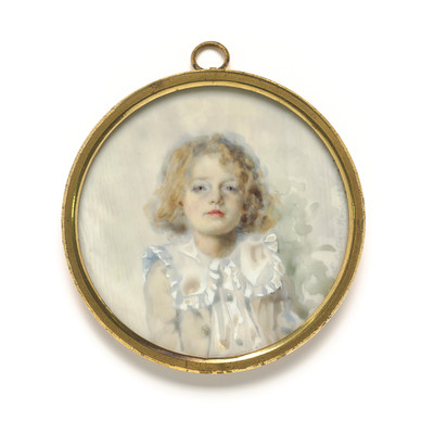 Evelyn Haig Innocence 1896. Ivory. Collection of Christchurch Art Gallery Te Puna o Waiwhetū, presented by the Canterbury Society of Arts, 1932