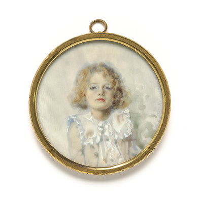 Evelyn Haig Innocence 1896. Ivory. Collection of Christchurch Art Gallery Te Puna o Waiwhetū, presented by the Canterbury Society of Arts, 1932