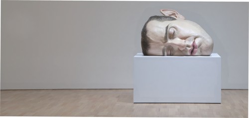 Ron Mueck Mask II 2002. Polyester resin, fibreglass, steel, plywood, synthetic hair, second edition, artist's proof. Private collection. © Ron Mueck courtesy Anthony d'Offay, London. Photo: Chris Markel, NGV Photo Services