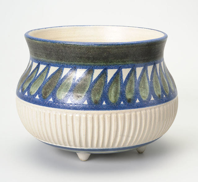 Pot (Footed)