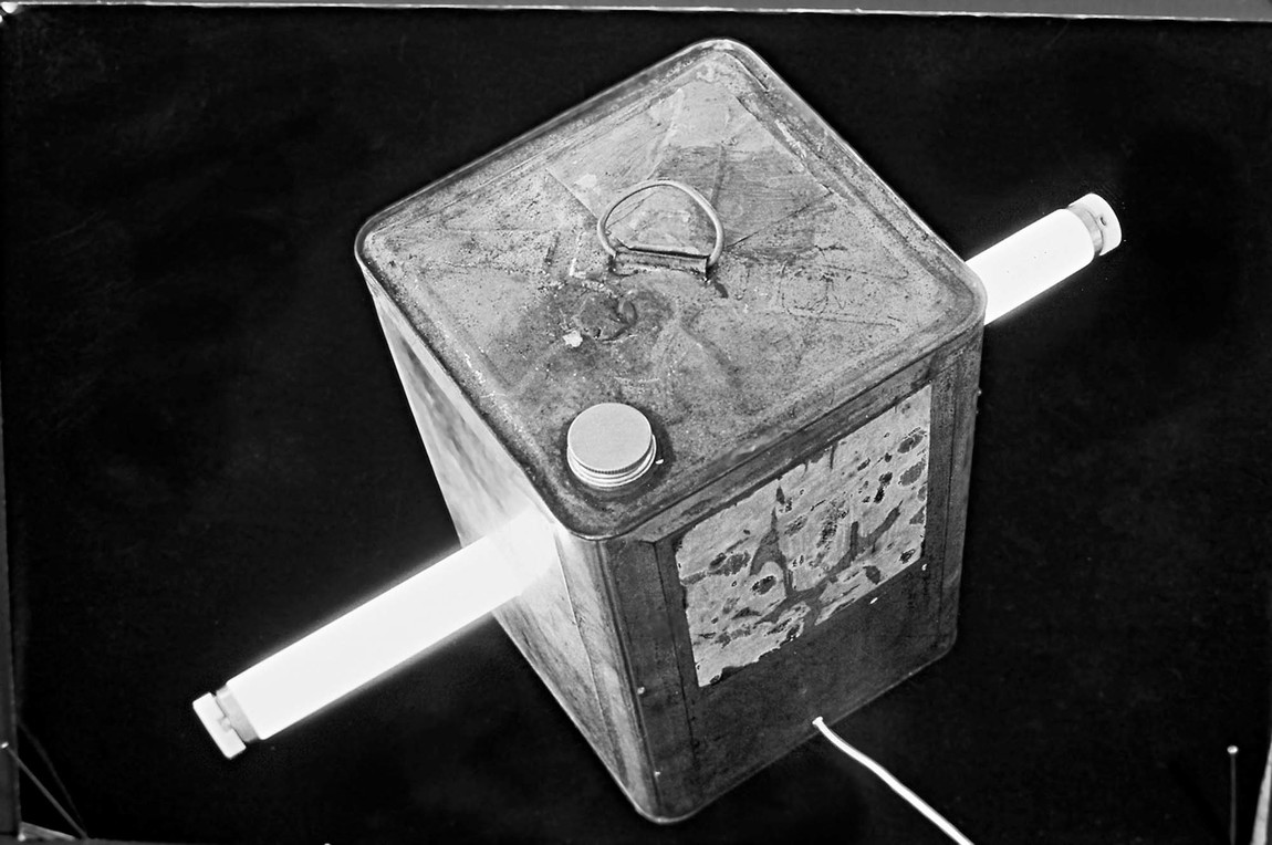 Bill Culbert Blackball to Roa 1978. Kerosene tin and fluorescent tube. Photo: Bill Culbert. Courtesy Auckland University Press and the Estate of Bill and Pip Culbert