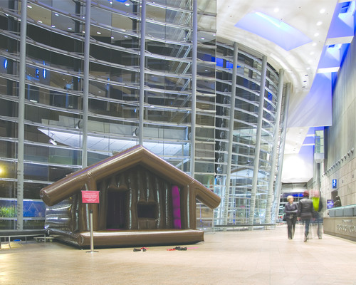 Inez Crawford, Bouncy Marae, installed at Christchurch Art Gallery Te Puna o Waiwhetū, 2008. Courtesy of the Artist