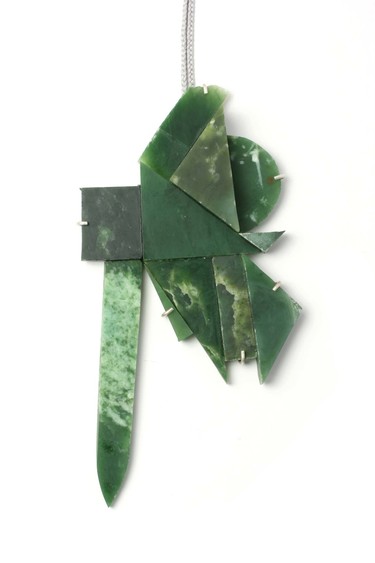 Lisa Walker Pendant 2016. Pounamu, silver. Courtesy of Galerie Biro, Munich